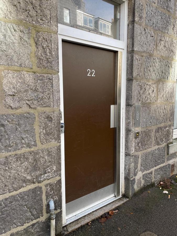Amazing Getaways - The Place For You With Free Parking Aberdeen Exterior photo